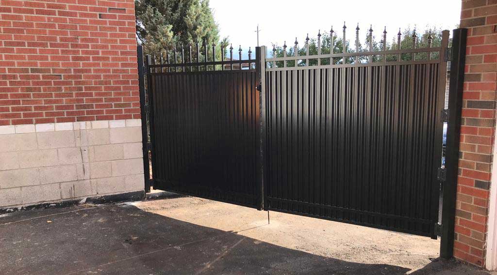 Aluminum-Privacy-Gates-Installed-in-Richmond-Hill