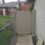 Vinyl-Fence-Gate-Installed-in-Hamilton