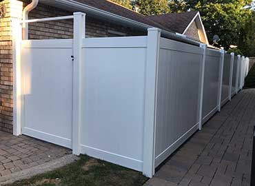 Vinyl gates canada